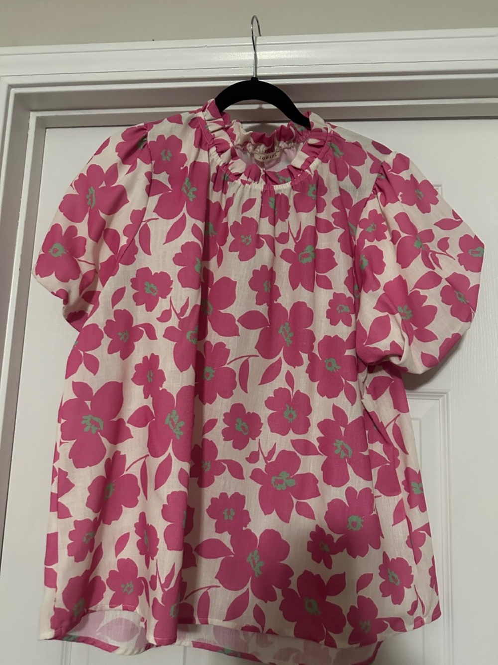 JODIFL Pink Floral Ruffle-Neck Top